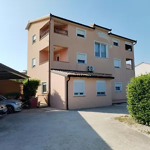 Bartol Appartamento Rovigno